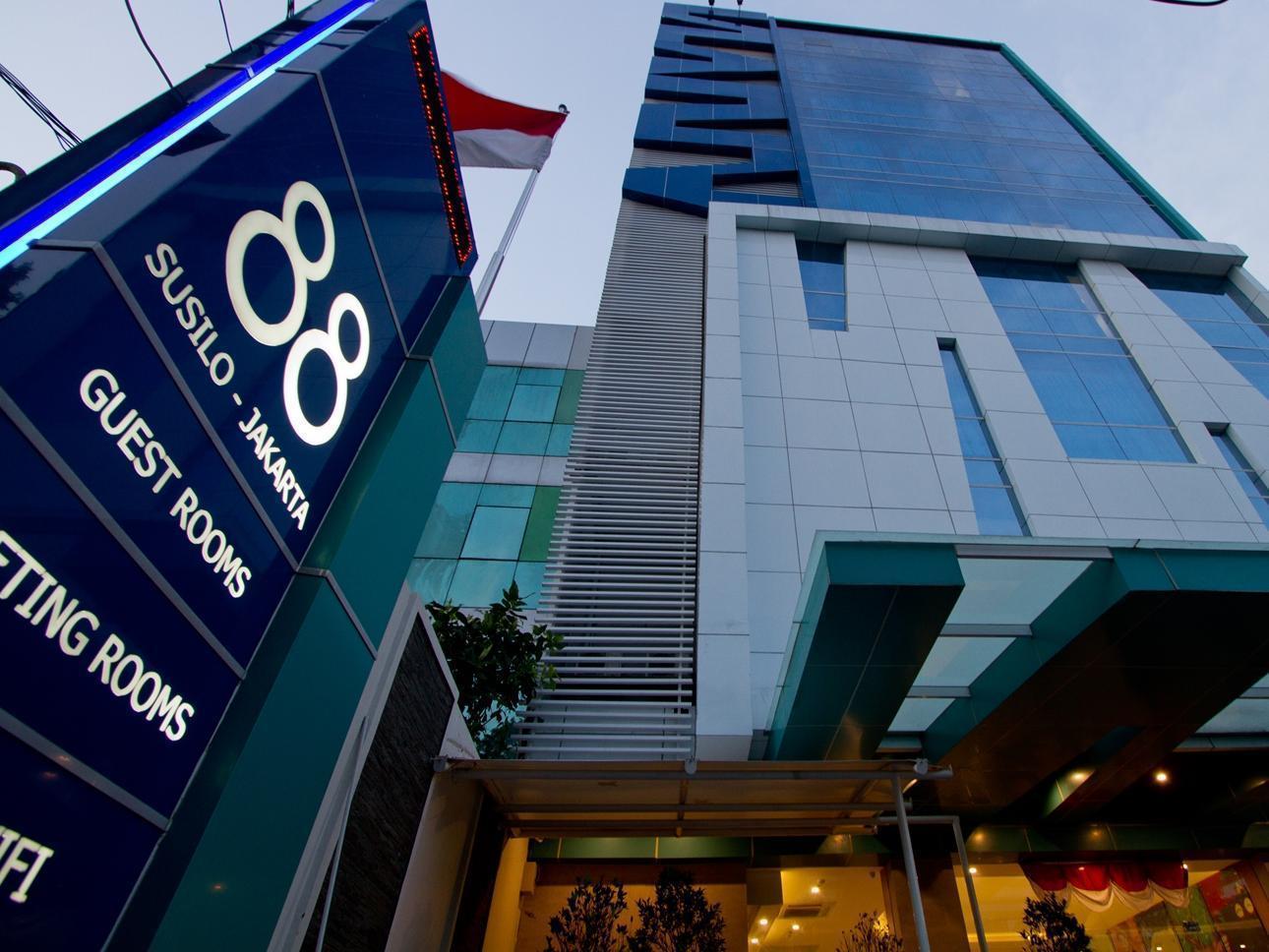 Hotel 88 Grogol Jakarta By Wh מראה חיצוני תמונה